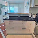 Skol 536 - Great One Bed Apartment With Wonderful Sea View.