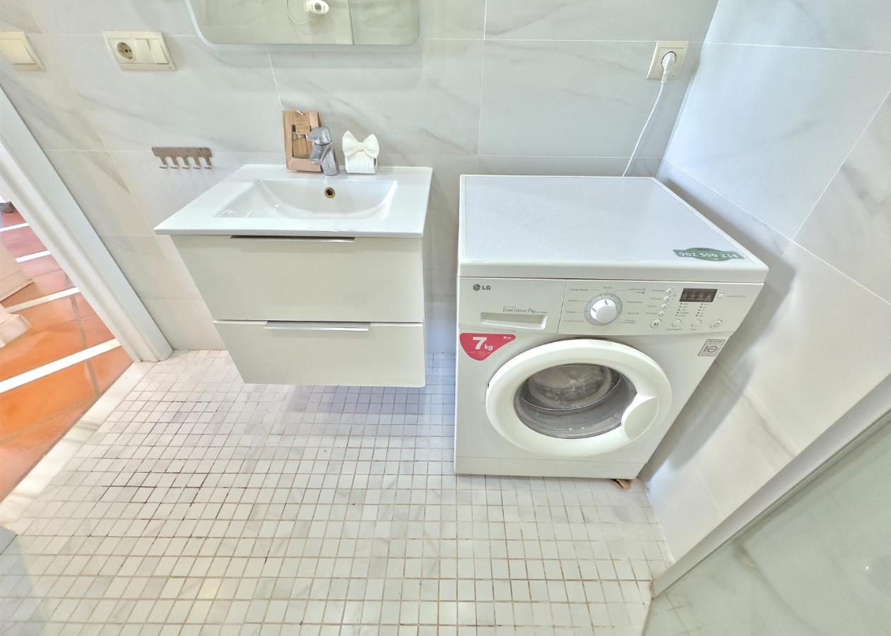 Skol 536 - Great One Bed With Wonderful Sea View. Apartment Marbella
