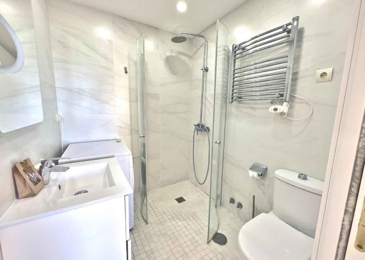 Skol 536 - Great One Bed With Wonderful Sea View.